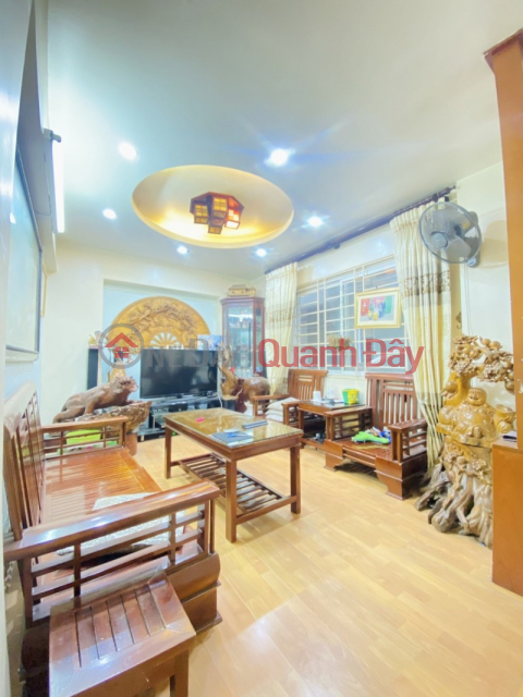 Rarely for sale private house Giap Nhat Thanh Xuan 38m 5 floors 3 bedrooms alley near car nice house right at 4 billion _0