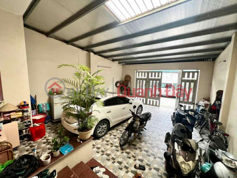 bán nhà Cổ Linh, 140m, mặt tiền 6.2m, nở hậu, đường rộng 10m, 3 ôtô tránh nhau _0