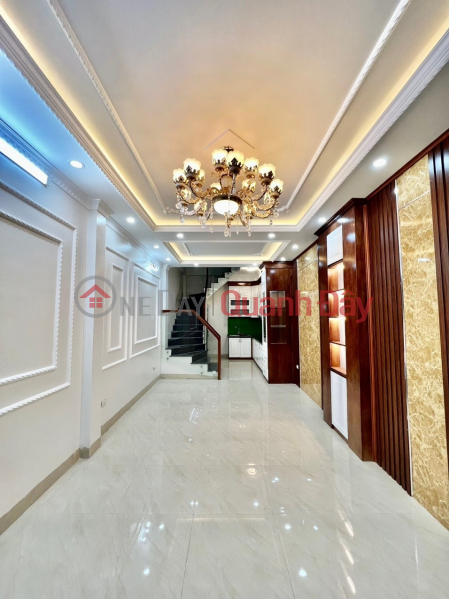 đ 5,6 tỷ, Linh Quang ngõ thông Nhà mơi Gần hồ KD đỉnh DT: 40m 5T Mt; 3.5m
Giá: 5.8 tỷ