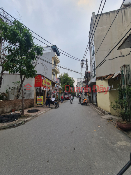 52m2 of land with 3-storey house available, Trau Quy Center, Gia Lam, Hanoi. Vietnam Sales đ 4.2 Billion