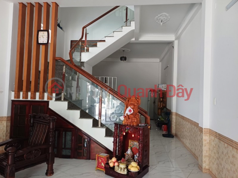 ► Chau Thuong Van street, near Hoa Cuong Bac Market, 66m2, 3 clean and beautiful floors, 5.x billion _0