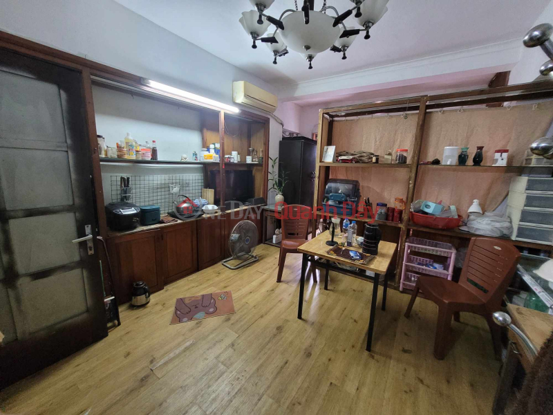 FULL HOUSE FOR RENT ON TRAN KHANH DU STREET, HBT - CLEAR FLOOR DESIGN - GOOD BUSINESS Rental Listings