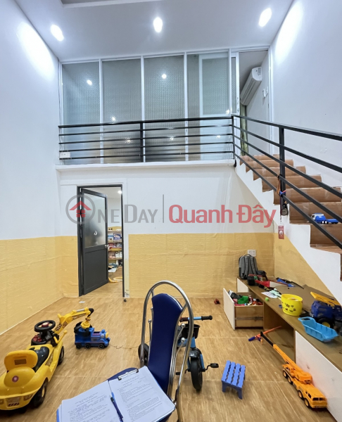 Property Search Vietnam | OneDay | Residential | Sales Listings | Thanh Khe, standing in the house and seeing the front of Me Nhu street, only 2 billion more