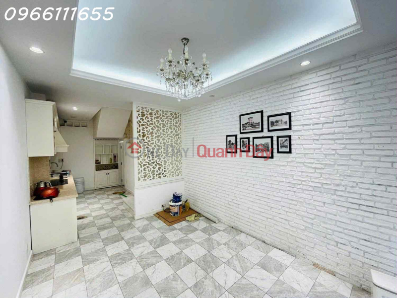 đ 9,8 tỷ BÁN NHÀ CỐNG QUỲNH- P.NGUYỄN CƯ TRINH - SÁT MẶT TIỀN- 5 TẦNG - 3 PHÒNG NGỦ- NỞ HẬU ĐẸP FULL NỘI THẤT - 40M2