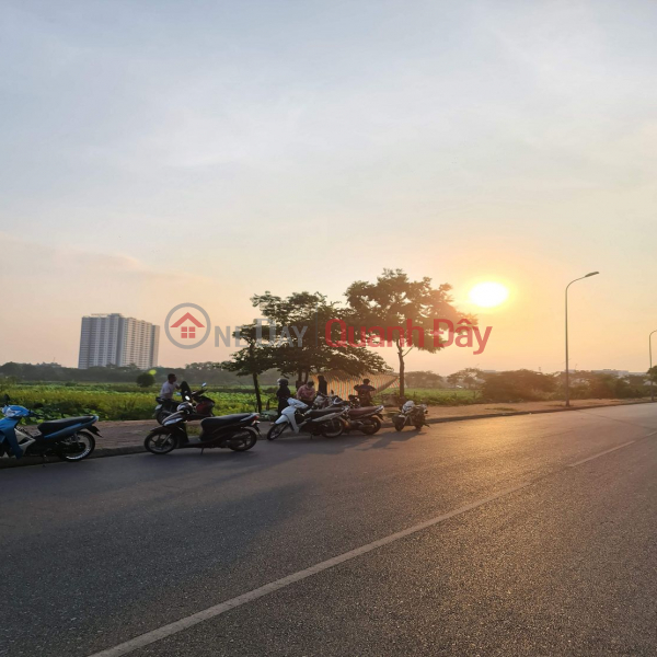 Nhà 5 tầng mặt phố kinh doanh sầm uất tại Trâu Quỳ, Gia Lâm. 80m2, mt 5m. Lh 0989894845 Niêm yết bán