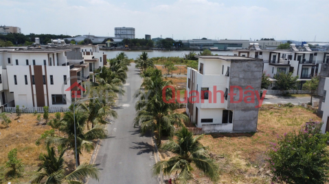 Land for sale Tran Anh - Nguyen Van Tuoi, Ben Luc town, Long An _0