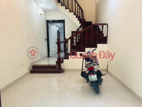 PHÂN LÔ HIẾM-Ngõ 61 Hoàng Cầu 57m/ 4Tầng, MT 4m, trước nhà 8m, 2 mặt ngõ 26.5 Tỷ _0