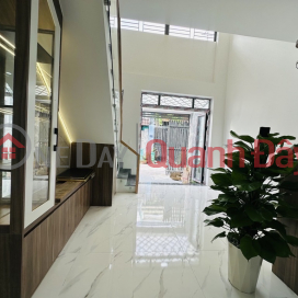Gấp bán nhà gần Lã Xuân Oai, (160) hẻm oto, 55m2, giá chỉ 5 tỷ hơn _0