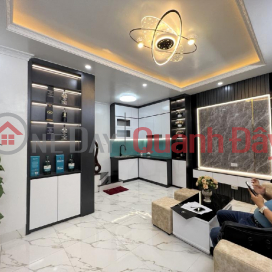 5.25 Tỷ , căn nhà 5 tầng đẹp long lanh ngay Vũ Trọng Phụng cách trục đường chính chỉ 100m _0
