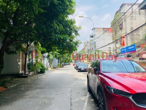 Townhouse for sale at 282 Linh Nam 95m mt4.5m 2 street sides sidewalks on 2 sides _0