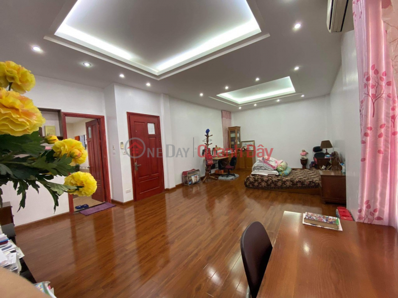 Whole house for rent in Chua Lang street, Dong Da 45m, 5 floors, 7 bedrooms. Business. 20 million Rental Listings