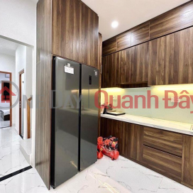 House for sale in Phu Nhuan. Nguyen Cong Hoan 69m2. Width 4m. Only 6 billion2. 3 floors _0