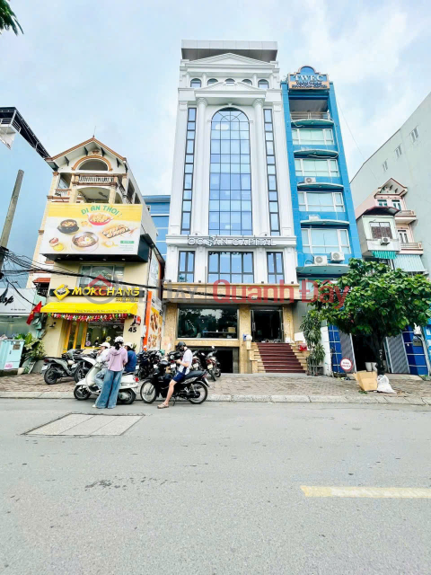 STREET FRONTAGE NGUYEN CONG HOAN, NGUYEN CHI THANH_DONG DA<br \/> - CORNER LOT - 3 OPEN WINDS - ELEVATOR - BOTH RESIDENTIAL AND BUSINESS - BOOK _0