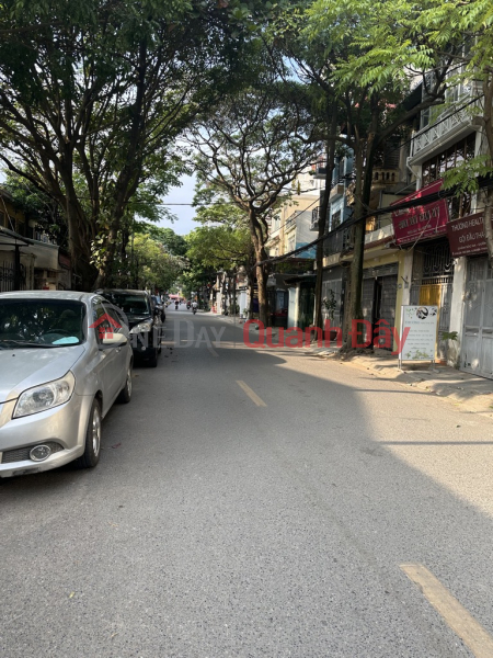Land for sale, house as gift, 3T Hoa Lam, 81m x 3T, frontage 9m, open alley, near car, more than 9 billion, negotiable. Contact 0936123469 Vietnam | Sales | đ 9.7 Billion
