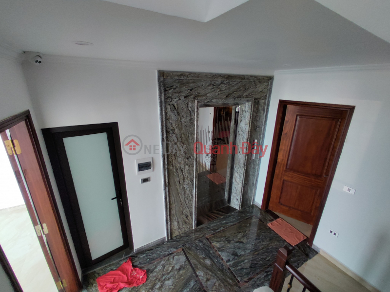 đ 26 Billion LAC LONG QUAN HOUSE FOR SALE 68M2 - 8 ELEVATOR FLOOR - 2 CAR GARAGE - BUSINESS - FEW STEPS TO WEST LAKE.