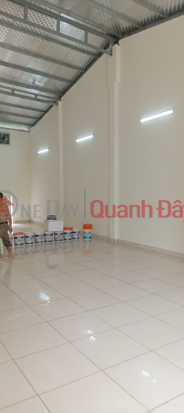 Business space for rent \\/ warehouse 125M2- 2 fronts in Thach Ban, Hanoi.At the foot of Vinh Tuy bridge 500m | Vietnam, Rental | đ 1.8 Billion/ month