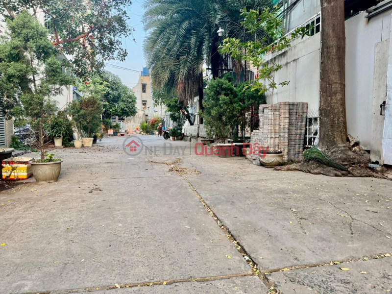 đ 9.9 Billion O2277 - BEAUTIFUL HOUSE IN A 9M WIDE ALLEY, SPACIOUS CAR PARKING AREA