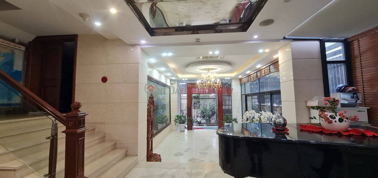 Vip Villa, Class Doan Khue Street, 5 Floors, Imported Furniture, DT200m2. Sales Listings
