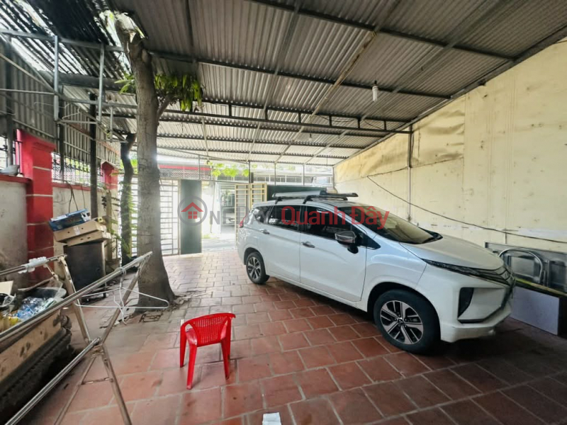 House for sale in Ngoc Thuy, 160m², 7.8m frontage, near schools and markets, parking space for a 7-seater car in the yard. Vietnam, Sales | đ 33.9 Billion