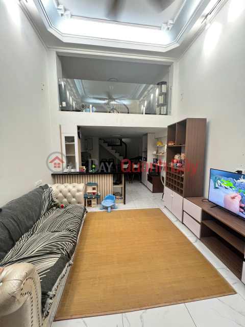 Cho thuê nhà phân ngõ 49 Lãng Yên, 33m2 x 4 tầng, 4 ngủ, 15 triệu _0