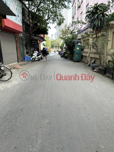 CAU GIAY CENTER - THONG ALLEY - KIA MORNING TO THE DOOR - NEAR THE STREET - NEAR YEN HOA PARK Sales Listings