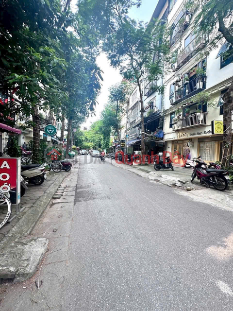 OWNER HA URGENTLY OFFERS FOR SALE HANG BUOM TRAI TIM ANCIENT STREET OF 36 HANG STREETS, HANOI<br \/> THE STREET THAT WAS ONCE THE SILK ROAD _0