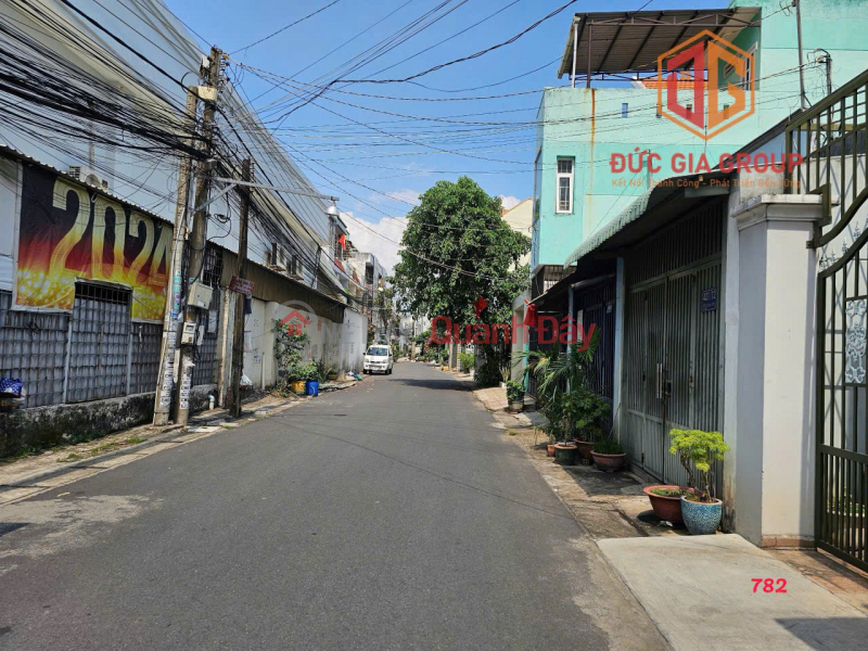 Đất 2 mặt tiền 360m2, đường nhựa 7m thông, gần chợ Tân Tiến, giá rẻ Niêm yết bán