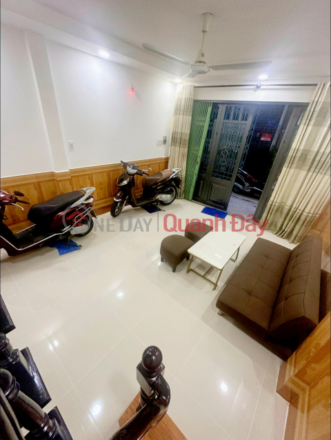 RIGHT AT BINH LONG MARKET - 3.5M STRAIGHT ALley 1 BEAUTIFUL CLEAN AXLE - 2 STORIAL HOUSE - 32M2 - PRICE ONLY 3.1 BILLION _0