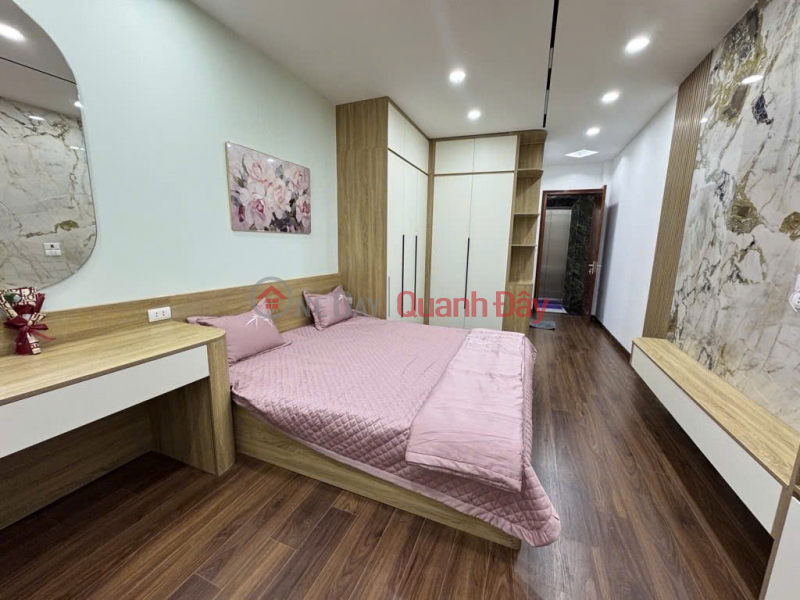 Urgent sale of Thuy Khue house with 6 floors, elevator, near the street, 33m², price 7.6 billion Vietnam Sales đ 7.6 Billion