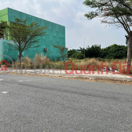 Beautiful land plot for sale in Tan Do residential area, 6x19m, with lake view. _0