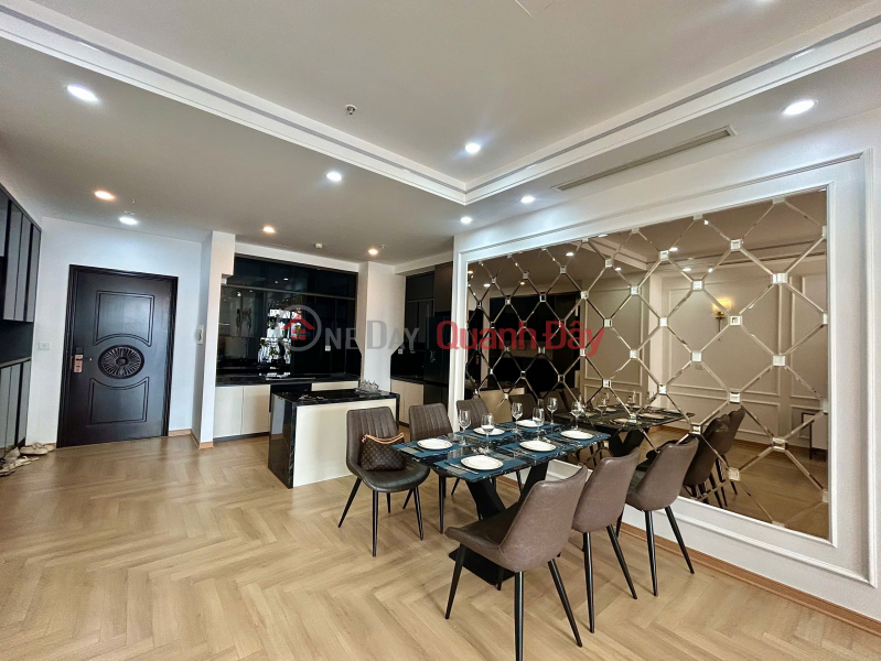 Luxury apartment for sale in Royal City, Nguyen Trai Street, Thuong Dinh Ward, Thanh Xuan District, 139m2 - Title deed ready for transaction. Vietnam, Sales, đ 22 Billion
