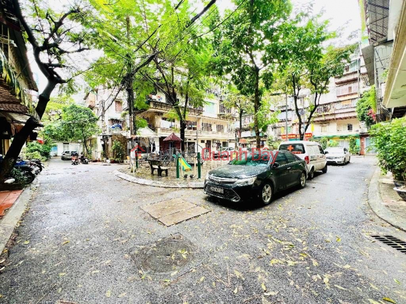 Selling collective house in Bac Nghia Tan, area 60m2, 2 bedrooms, only 4.08 billion, fully furnished, 2 airy, car parking at the door Sales Listings