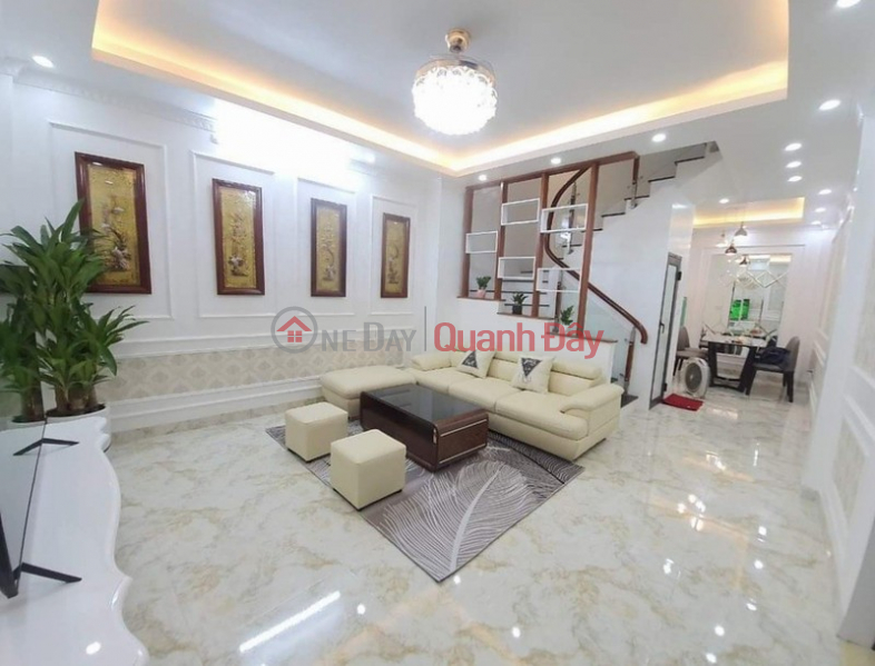 Instant Discount of 5 Billion Beautiful Houses in Tan Phu District, TRUCK BOX, 90m2, 2 Floors, Hau's Book | Vietnam, Sales đ 6.5 Billion