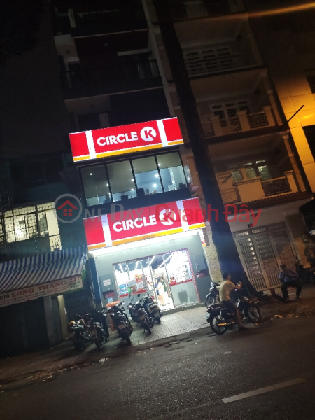 Cửa hàng tiện lợi Circle K - 279 Trần Bình Trọng (Circle K convenience store - 279 Tran Binh Trong Street) Quận 5 | ()(2)