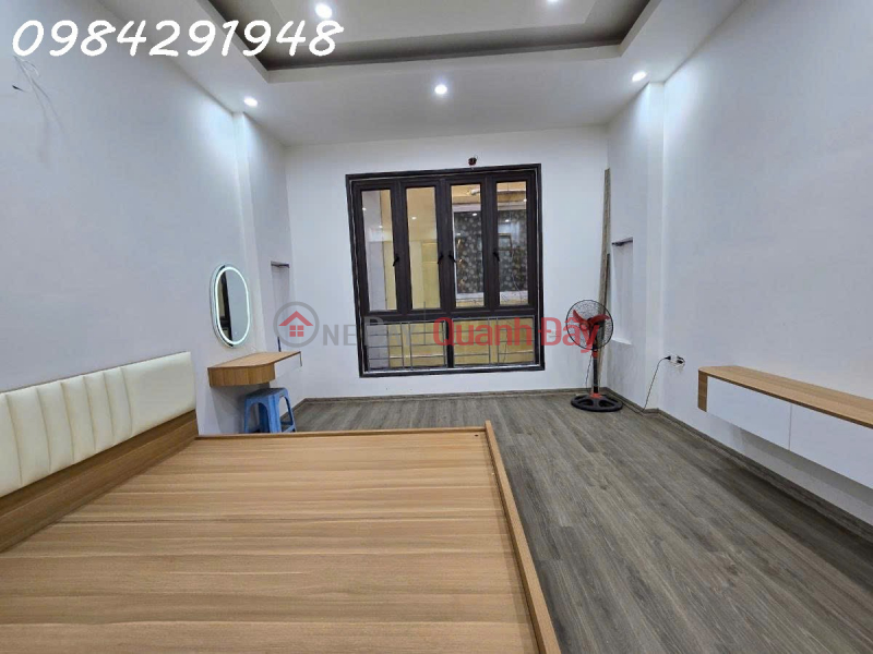 đ 9.3 Billion, House for sale in Vu Tong Phan, only 25m from the street - Width 43m, 5 floors - Red book expanding later