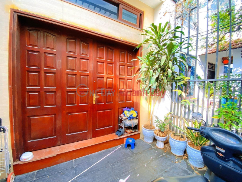 Property Search Vietnam | OneDay | Residential Sales Listings, Nguyen Ngoc Vu, parked car, beautiful ironwood house, garden, 62m2, 9.9 billion VND