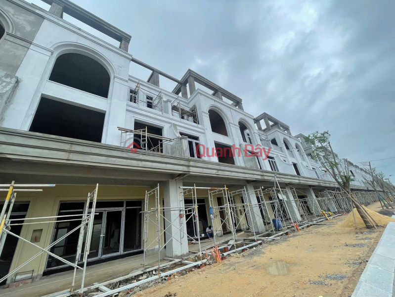 Property Search Vietnam | OneDay | Residential Sales Listings | Selling a business shop in the center of Quy Nhon Binh Dinh for only over 4 billion.