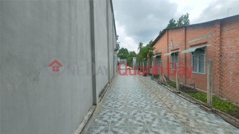 Need money to sell suffocating house in Phuoc Dong - Opportunity for investors _0