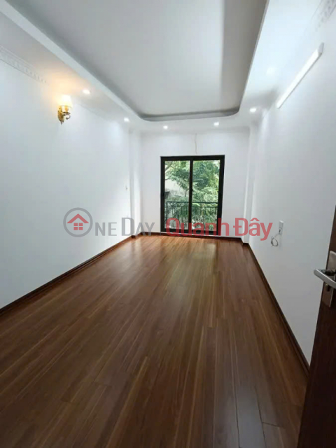 PRIVATE HOUSE FOR RENT IN TRAM STREET - LONG BIEN, 44M2, 5 FLOORS, 3.5M FRONTAGE, 6.5 BILLION. _0