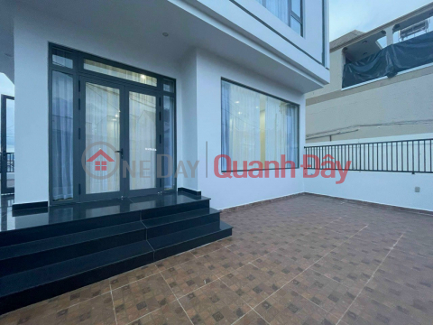 Newly completed house for sale, frontage on P2 street, Da Lat _0