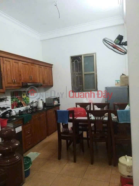 Cho thuê nhà nguyên căn ngõ 112 phố Nam Dư, 38m2, 3 tầng, 3 phòng ngủ, 3 WC, 7 Triệu _0