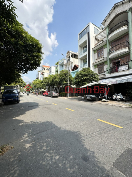 Front House of Tan Son Nhi Business District, Tan Phu District, Corner Lot, 4x16x 5 Floors, Only 8.8 Billion VND Sales Listings