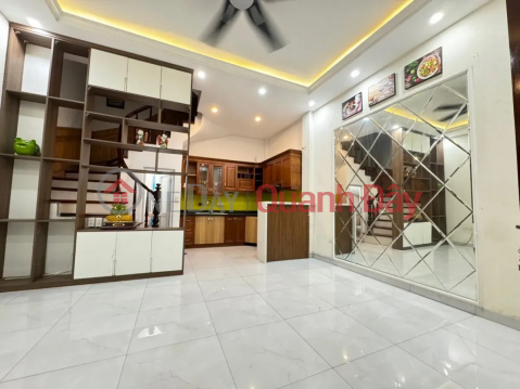 House for sale Vuong Thua Vu - Thanh Xuan, Area 32m2, 5 Floors, Nice Environment, Price 6 billion _0