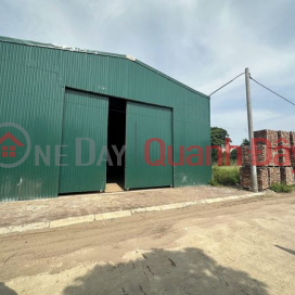 Selling 300m of factory warehouse, container truck right in the center of Thuong Tin, wide frontage, price only 9 billion _0