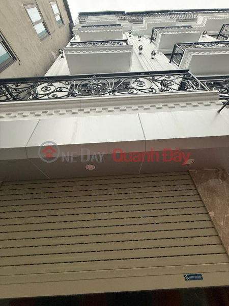 BÁN NHÀ 5 TẦNG MỚI Phố Nguyễn Văn Linh 30 m2 X 6.4 Tỷ Long Biên Hà Nội. Niêm yết bán