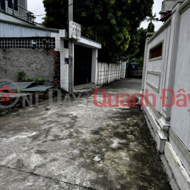 OFFER PRICE FOR BEAUTIFUL CORNER LOT - SQUARE - CAR PARKING AT THE DOOR _0