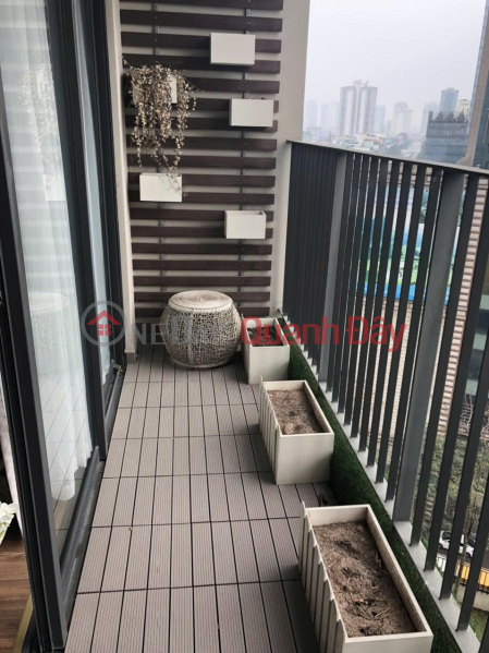 đ 28 Million/ month 3-bedroom apartment in Vinhomes D'Capitale C7 with a balcony overlooking the beautiful lake, at an affordable price!