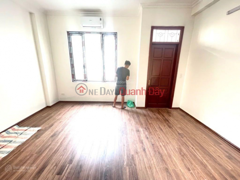 đ 9.9 Billion, House for sale in Hoa Bang 5T Cau Giay Town. 48m2 of residential area at the top. The alley is 3 steps away from the car to avoid.