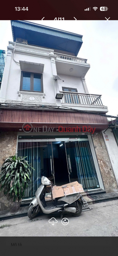 Due to a job transfer to the South, the family needs to sell their house in Khoai Chau town, Hung Yen province. _0
