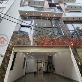 Selling house in Co Linh, sidewalk, cars away, business, 7 floors, elevator, 82m, frontage 5.4m, price 15 billion 5 _0